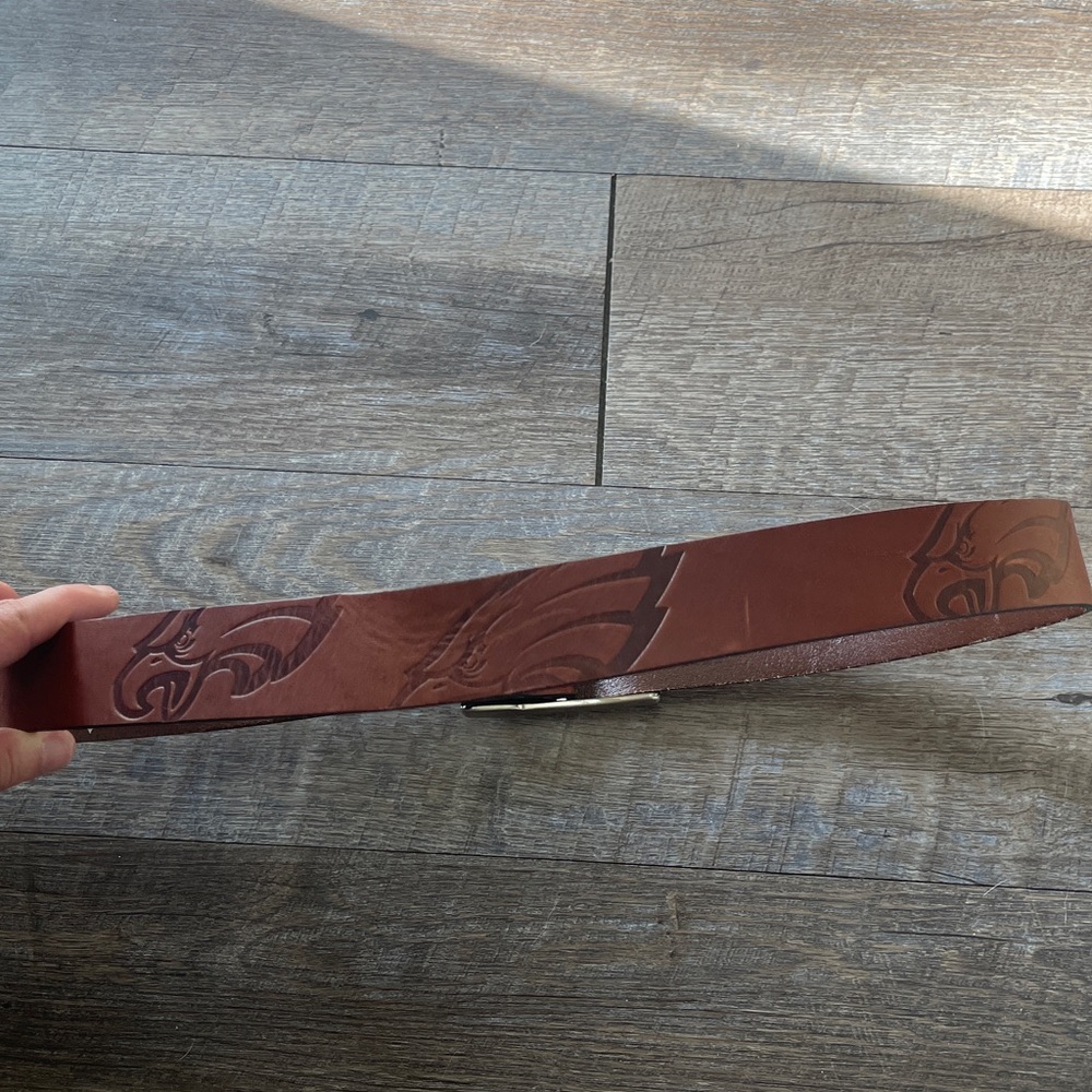 NFL Eagles Wings Philadelphia Eagles Leather Belt - Picture 4 of 6